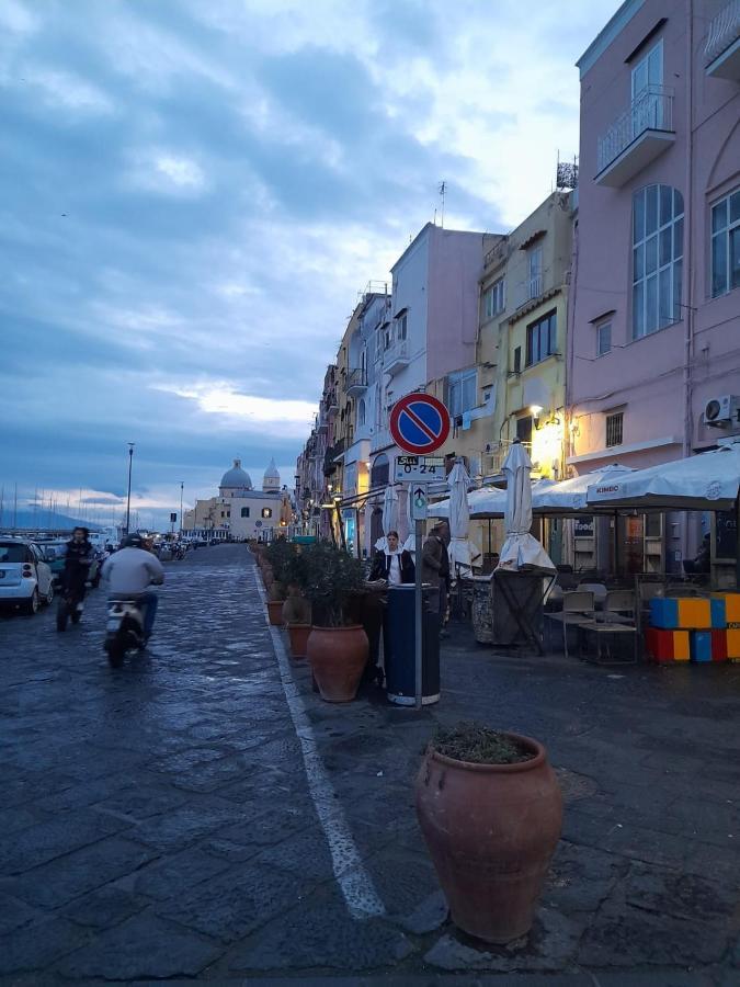 Monolocale Nonna Elena Villa Procida Exterior photo